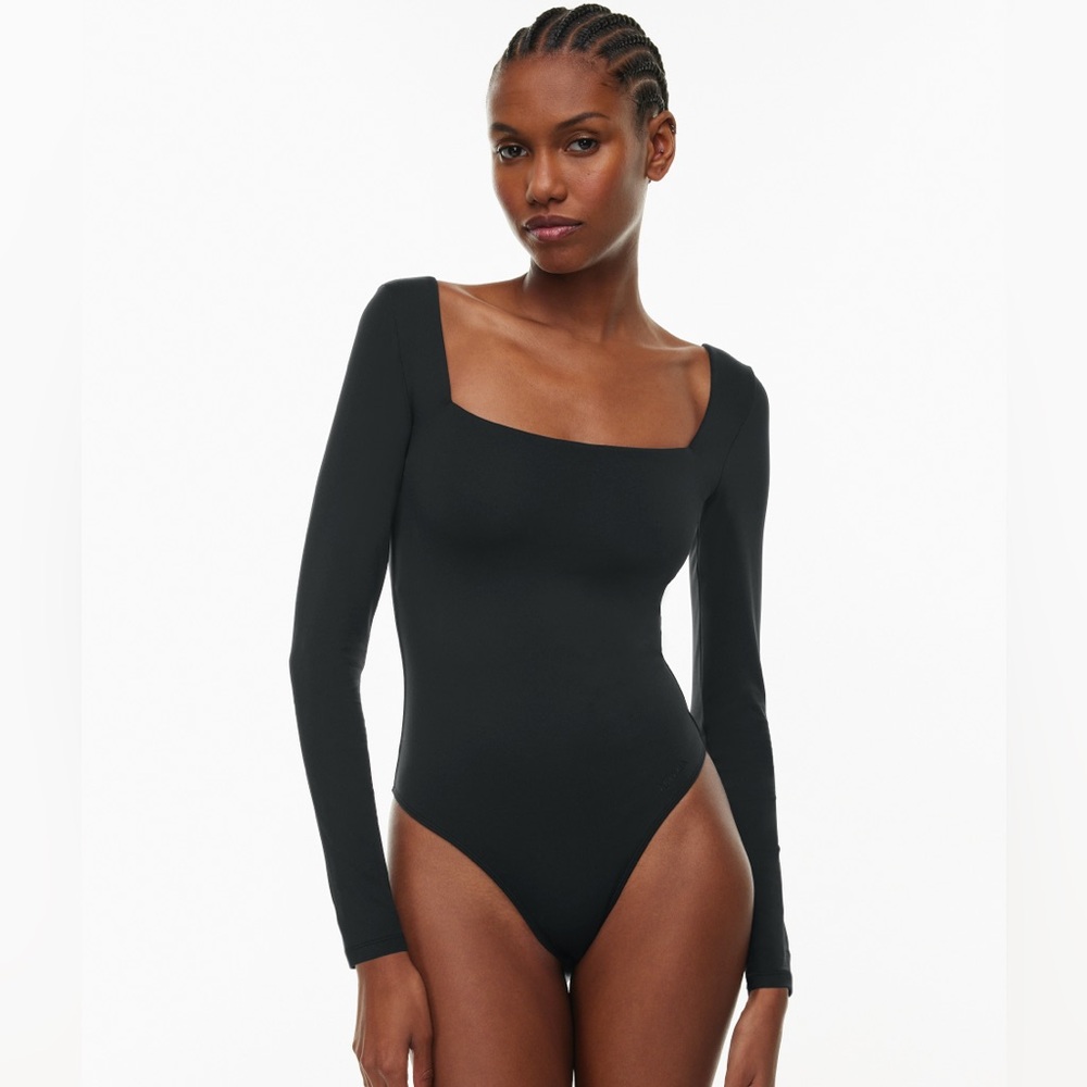 Babaton Contour Squareneck Longsleeve Bodysuit NWT